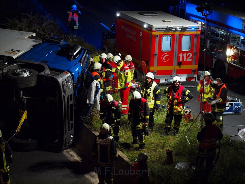 Einsatz BF Koeln PEINGEKLEMMT in Leverkusen P016.JPG